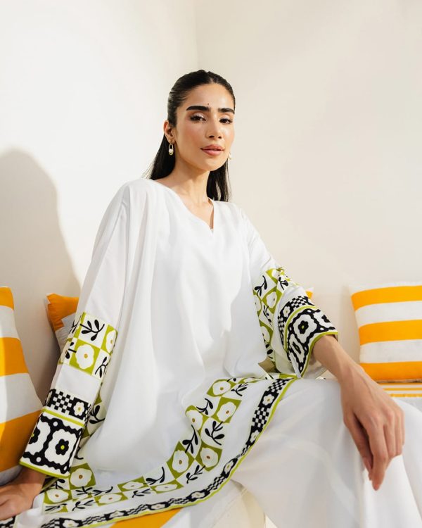 Women’s 3-piece Swiss Lawn Printed Suit